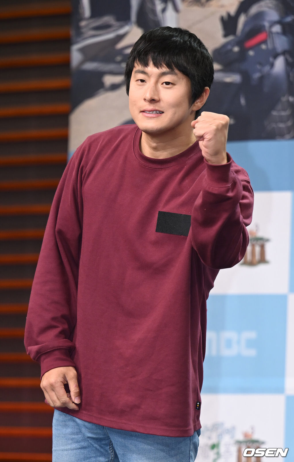 23일 오후 서울 마포구 상암동 MBC신사옥에서 MBC 새 예능 ‘태계일주3(태어난김에 세계일주)’ 제작발표회가 열렸다. 방송인 기안84가 취재진을 향해 포즈를 취하고 있다. 2023.11.23 / ksl0919@osen.co.kr