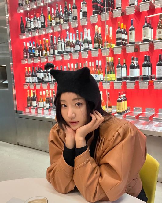 &apos;173cm·49kg&apos; 김사랑, 충격적 실물 미모..마주치면 이런 모습 [★SHOT!]