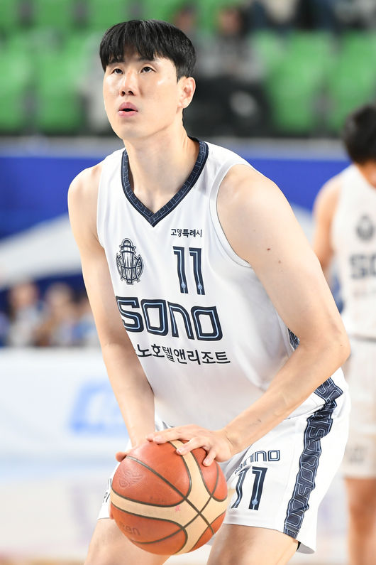 [사진] 김민욱 / KBL