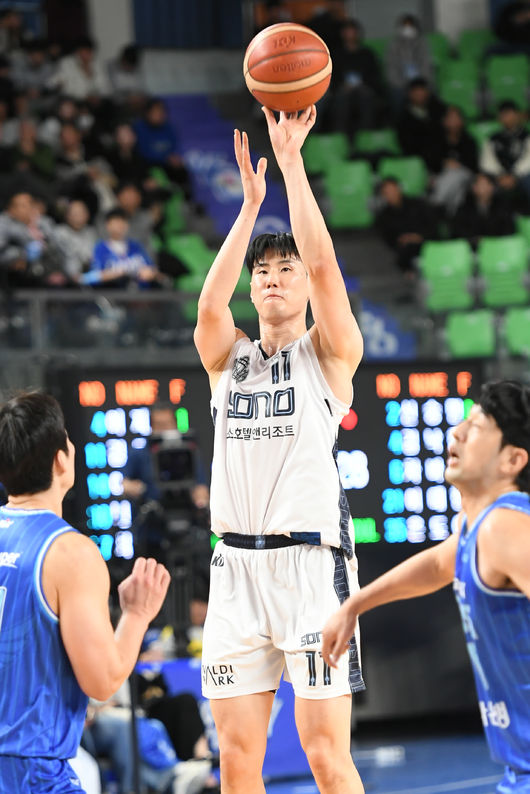 [사진] 김민욱 / KBL