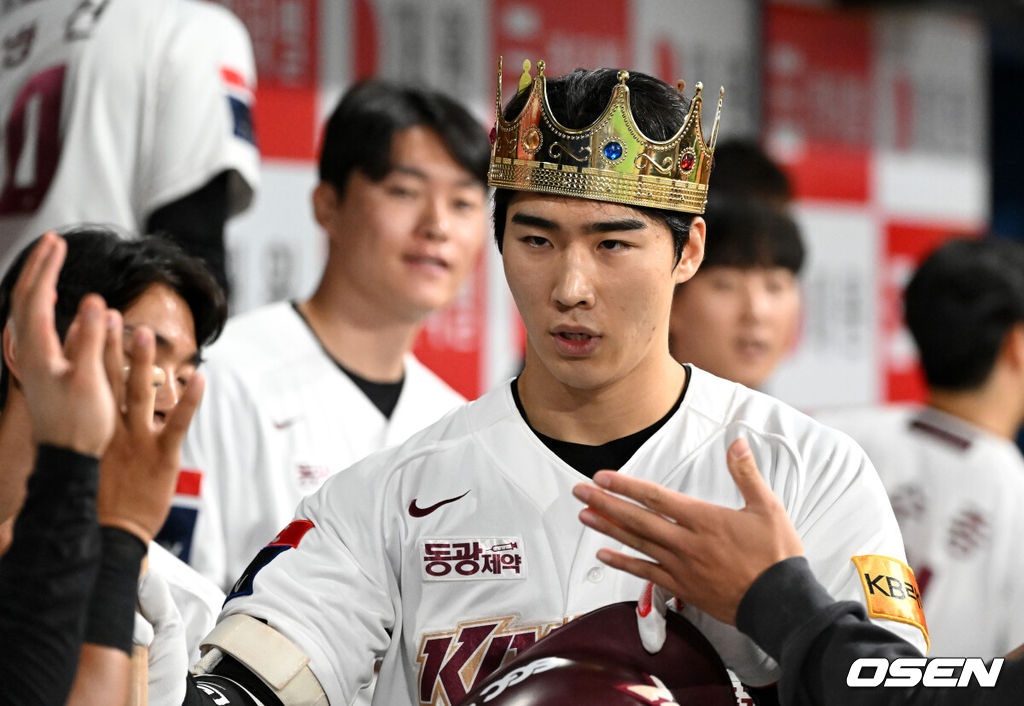 LG 시절 꿈도 못 꿨을 일…트레이드로 바뀐 인생, 이정후 후계자 낙점→태극마크→첫 억대 연봉 정복하다