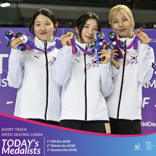 [사진] 여자 1,500m 시상식. 왼쪽부터 서휘민, 김길리, 김건희 / FISU SNS 캡처