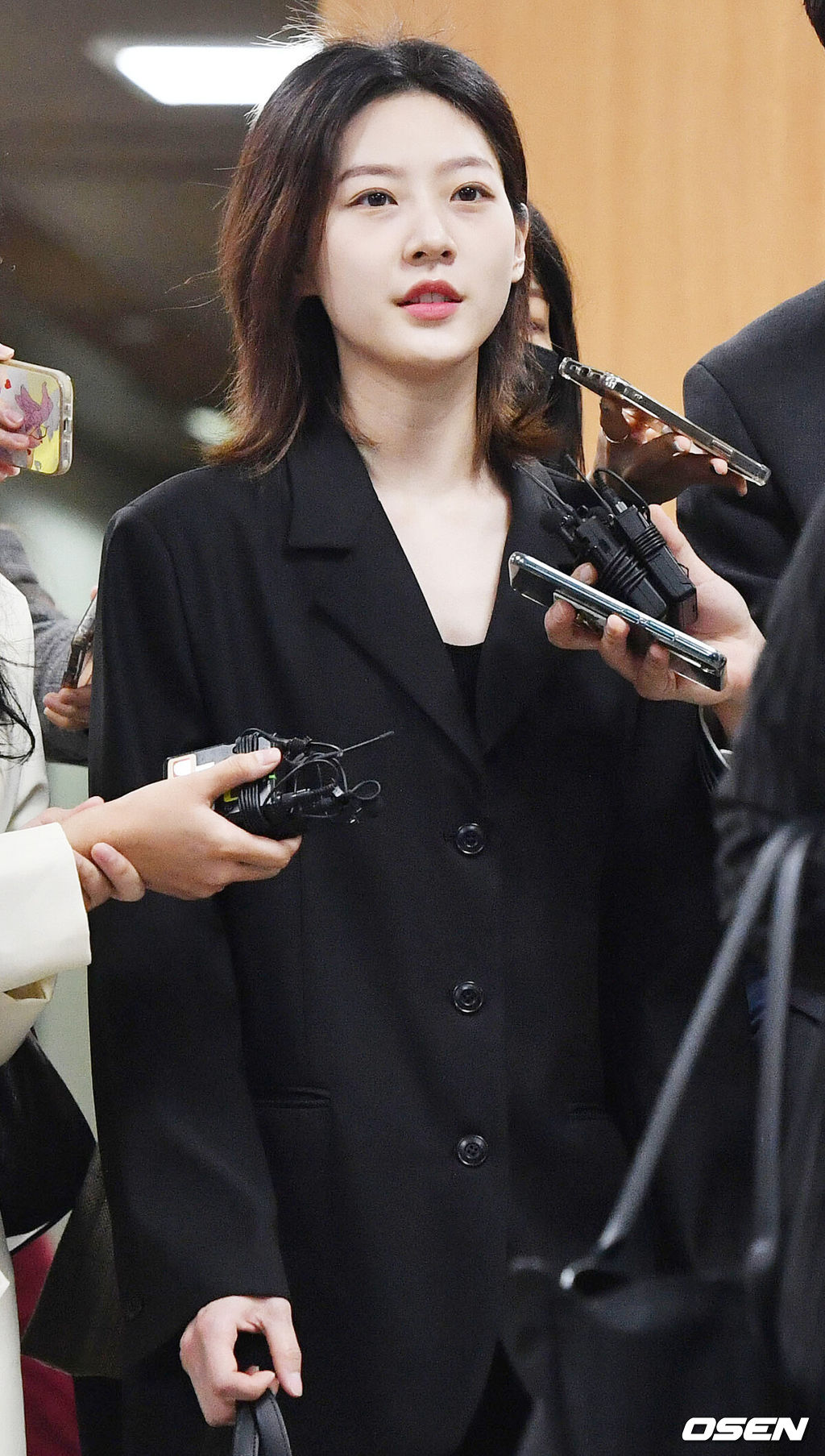 [속보] 배우 김새론, 자택에서 사망한 채 발견..경찰 조사 중