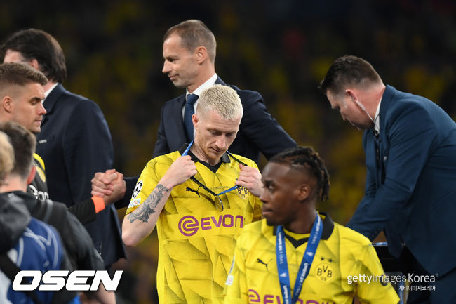 '대장 꿀벌' 로이스, BVB 복귀 가능성 열어뒀다..."지난해 9월부터 소통"