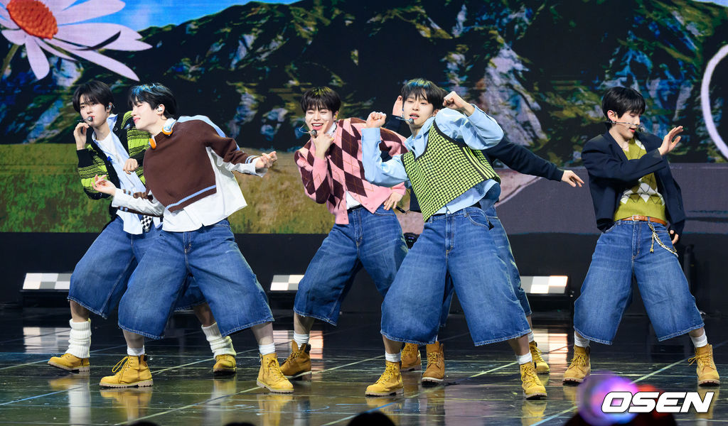 템페스트,&apos;여름 보다 신나는 봄&apos;
