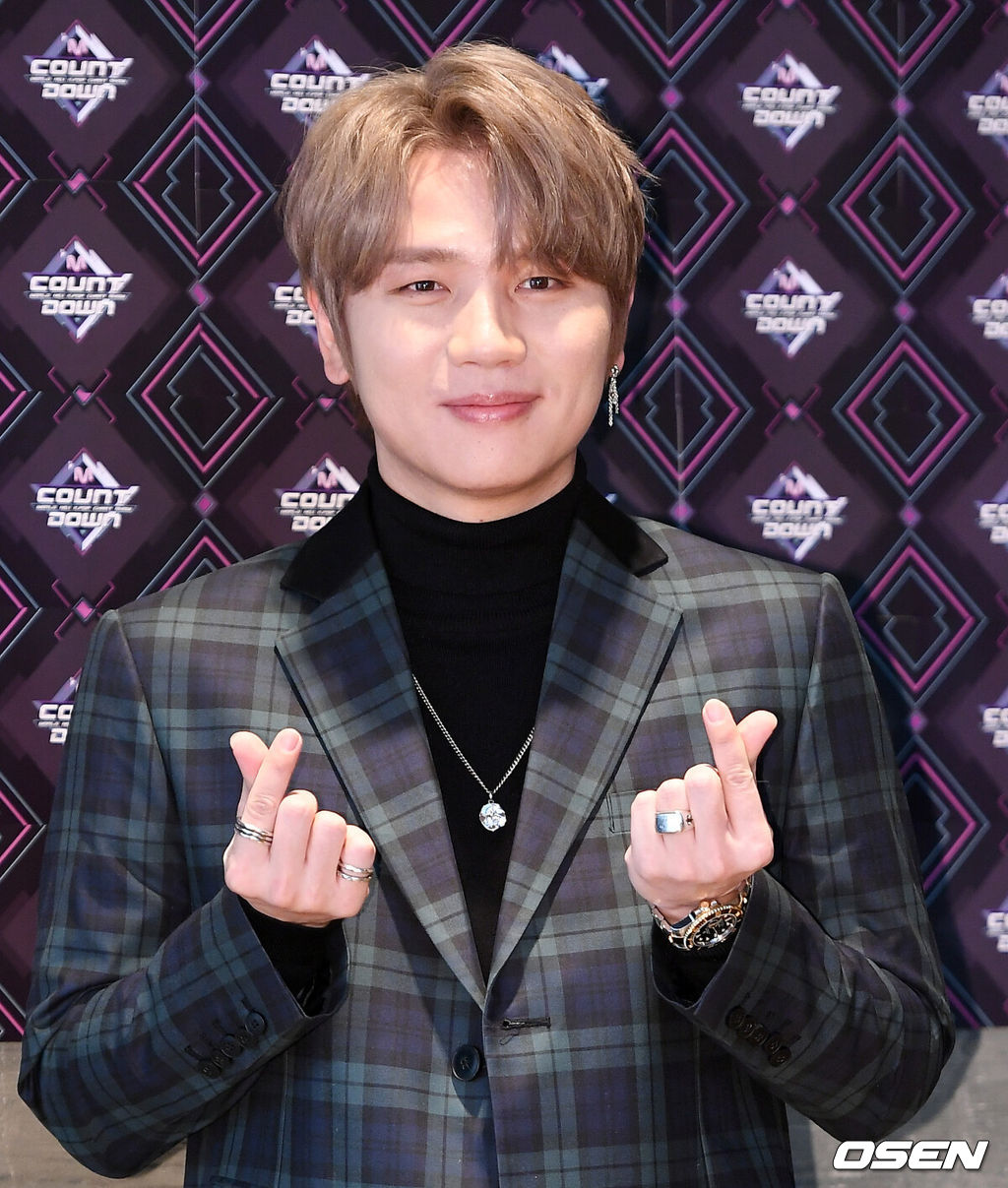 15일 오후 서울 마포구 상암동 CJ ENM센터에서 '엠카운트다운' 생방송 전 포토월이 진행됐다.가수 케이윌이 포토타임을 갖고 있다. /pjmpp@osen.co.kr