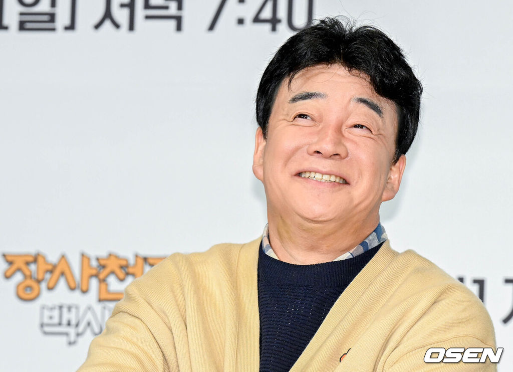 tvN 새 예능프로그램 '장사천재 백종원' 제작 발표회가 29일 오전 서울 마포구 도화동 서울가든호텔에서 열렸다.백종원이 질의응답 시간을 갖고 있다. 2023.03.29 /cej@osen.co.kr