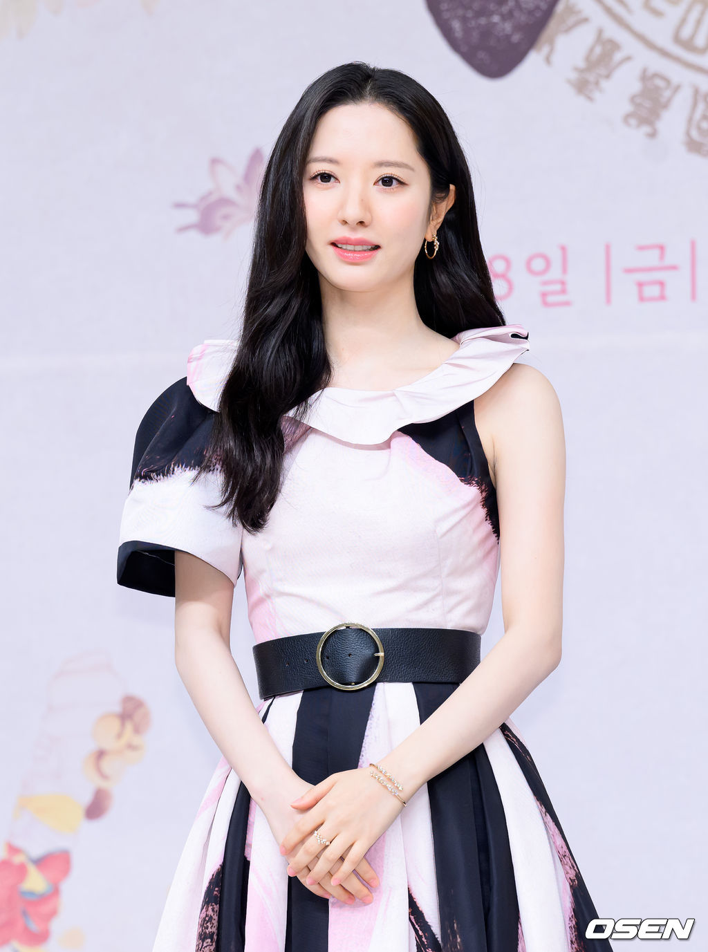 김지연,&apos;단아한 여리&apos;