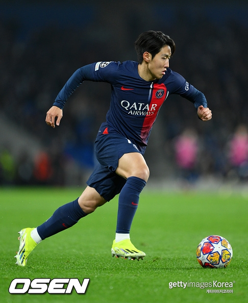 '이적-잔류설 동시에 터진' 이강인, PSG '무패' 행진 일조... 로테이션 속 선발 출격→패스 성공률 97%