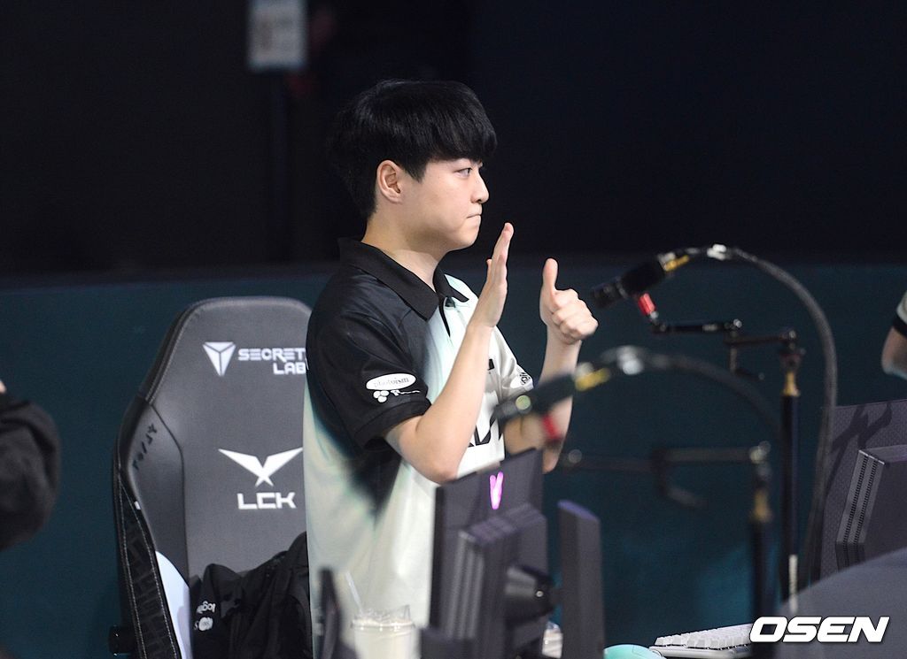 [LCK] ‘600전 쇼메이커, 300승 에이밍’ DK, 시즌 5승 사냥 2위 탈환…디알엑스 5연패