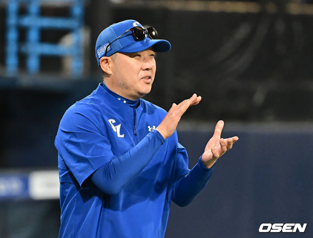 "분위기 확 살았다" 1사 2,3루에 등장한 &apos;위기 관리 넘버원&apos; 배찬승...국민 유격수도 감동 또 감동 [오!쎈 대구]