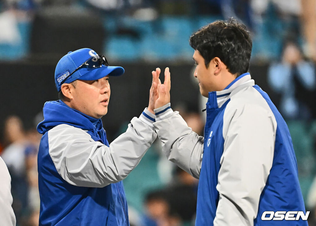 70억 FA의 안방 불패 행진은 계속된다…”1사 2,3루 위기 막아준 찬승아 쌩유!” [오!쎈 대구]