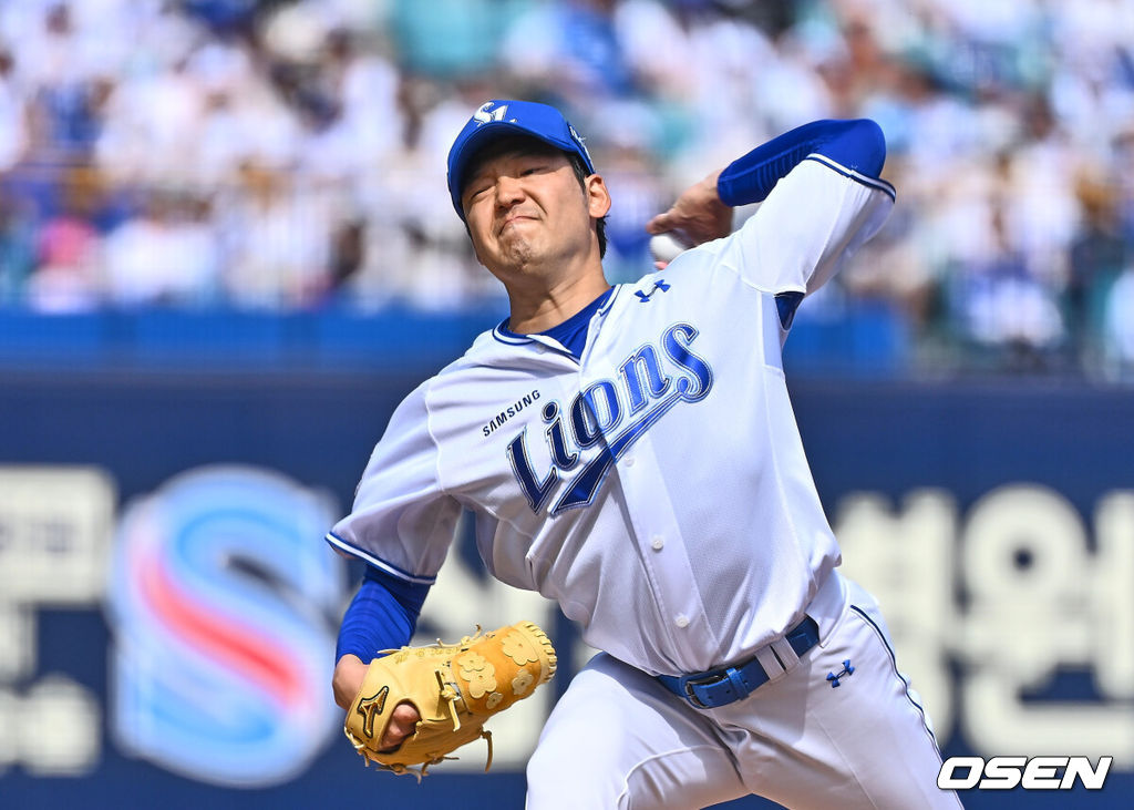 23일 대구삼성라이온즈파크에서 2025 신한 SOL 뱅크 KBO 리그 삼성 라이온즈와 키움 히어로즈의 경기가 열렸다. 홈팀 삼성은 백정현이, 방문팀 키움은 하영민이 선발 출전했다. 삼성 라이온즈 선발 투수 백정현이 역투하고 있다. 2025.03.23 / foto0307@osen.co.kr