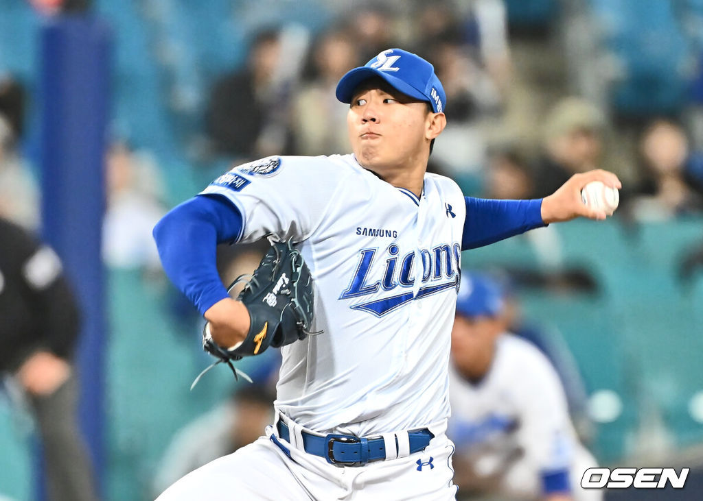 27일 대구삼성라이온즈파크에서 2025 신한 SOL 뱅크 KBO 리그 삼성 라이온즈와 NC 다이노스의 경기가 열렸다. 홈팀 삼성은 김대호가, 방문팀 NC는 목지훈이 선발 출전했다. 삼성 라이온즈 배찬승이 역투하고 있다. 2025.03.27 / foto0307@osen.co.kr