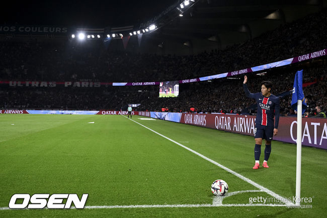 성추행으로 퇴출된 기자, 이강인에 "끔찍한 영입" 망언...&apos;설상가상&apos; PSG 내부 분위기도 심상치 않다