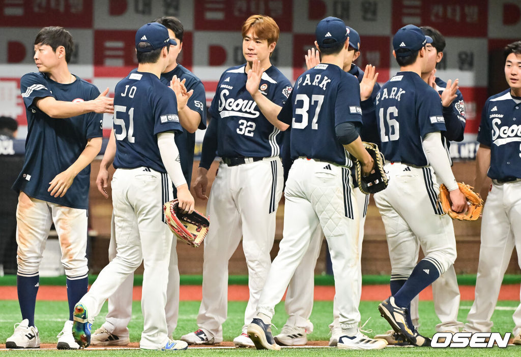 ‘11안타 2홈런 대폭발→2연승 질주’ 이승엽 감독 “타선 이끈 김재환 역할이 컸다” [오!쎈 고척]