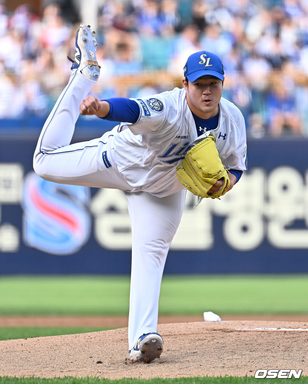 19일 대구삼성라이온즈파크에서 2025 신한 SOL 뱅크 KBO 리그 삼성 라이온즈와 롯데 자이언츠의 경기가 열렸다. 홈팀 삼성은 김대호가, 방문팀 롯데는 김진욱이 선발 출전했다. 삼성 라이온즈 선발 투수 김대호가 역투하고 있다. 2025.04.19 / foto0307@osen.co.kr