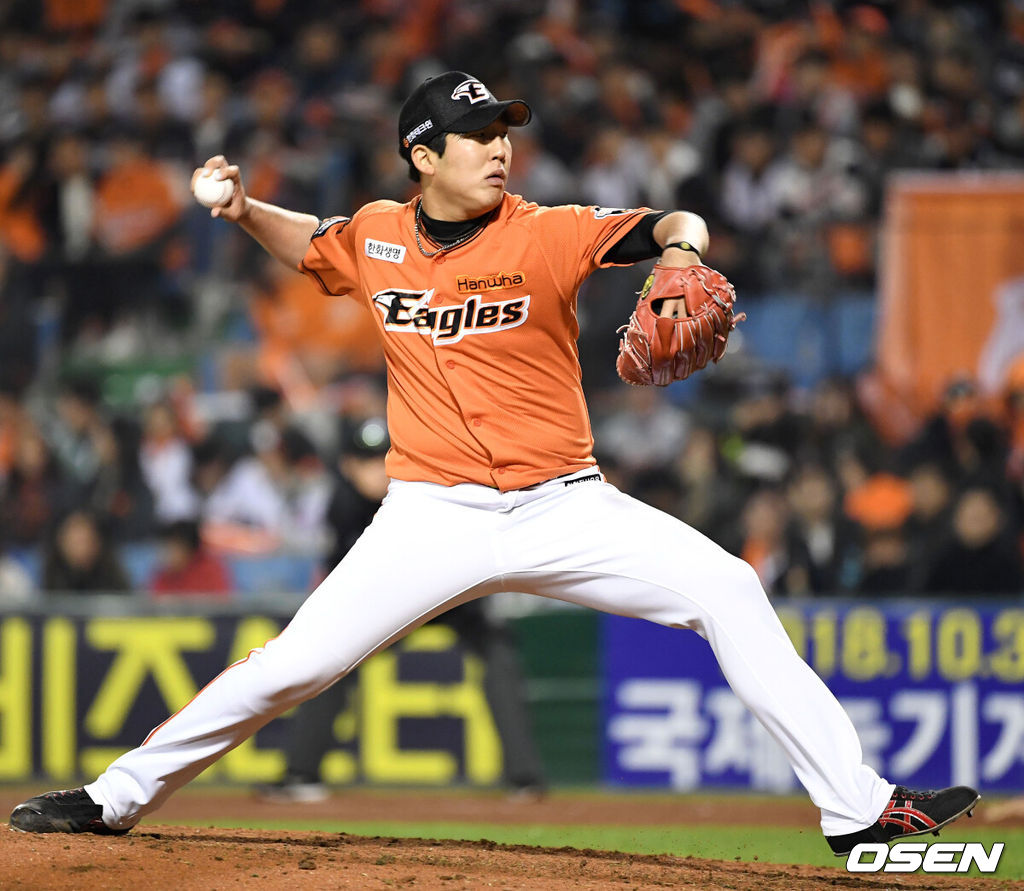 2018년 준플레이오프 때 투구하는 박상원. 2018.10.19 /sunday@osen.co.kr
