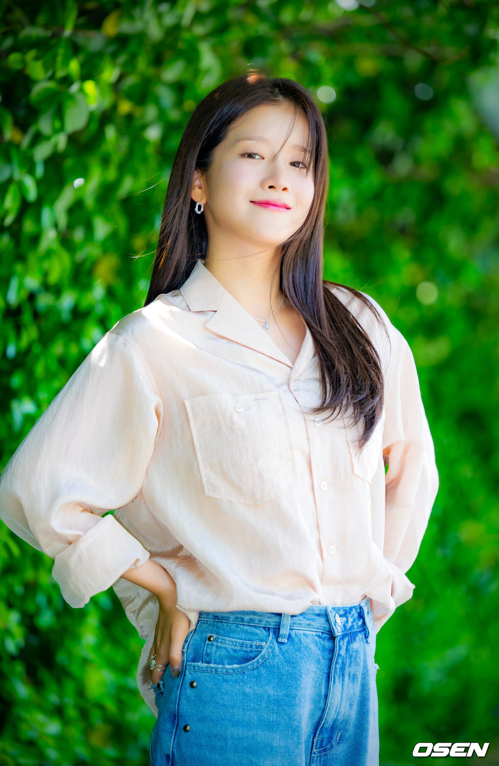 배우 추소정이 최근 서울 마포구 합정동 OSEN 사옥에서 인터뷰를 가졌다.배우 추소정(우주소녀 엑시)은 tvN 월화드라마 ‘이혼보험’에서 보험 사고의 손해액을 결정해 보험금을 지급하는 손해사정사 조아영 역을 맡아 열연을 펼쳤다.배우 추소정이 카메라 앞에서 포즈를 취하고 있다. 2025.05.07 / rumi@osen.co.kr