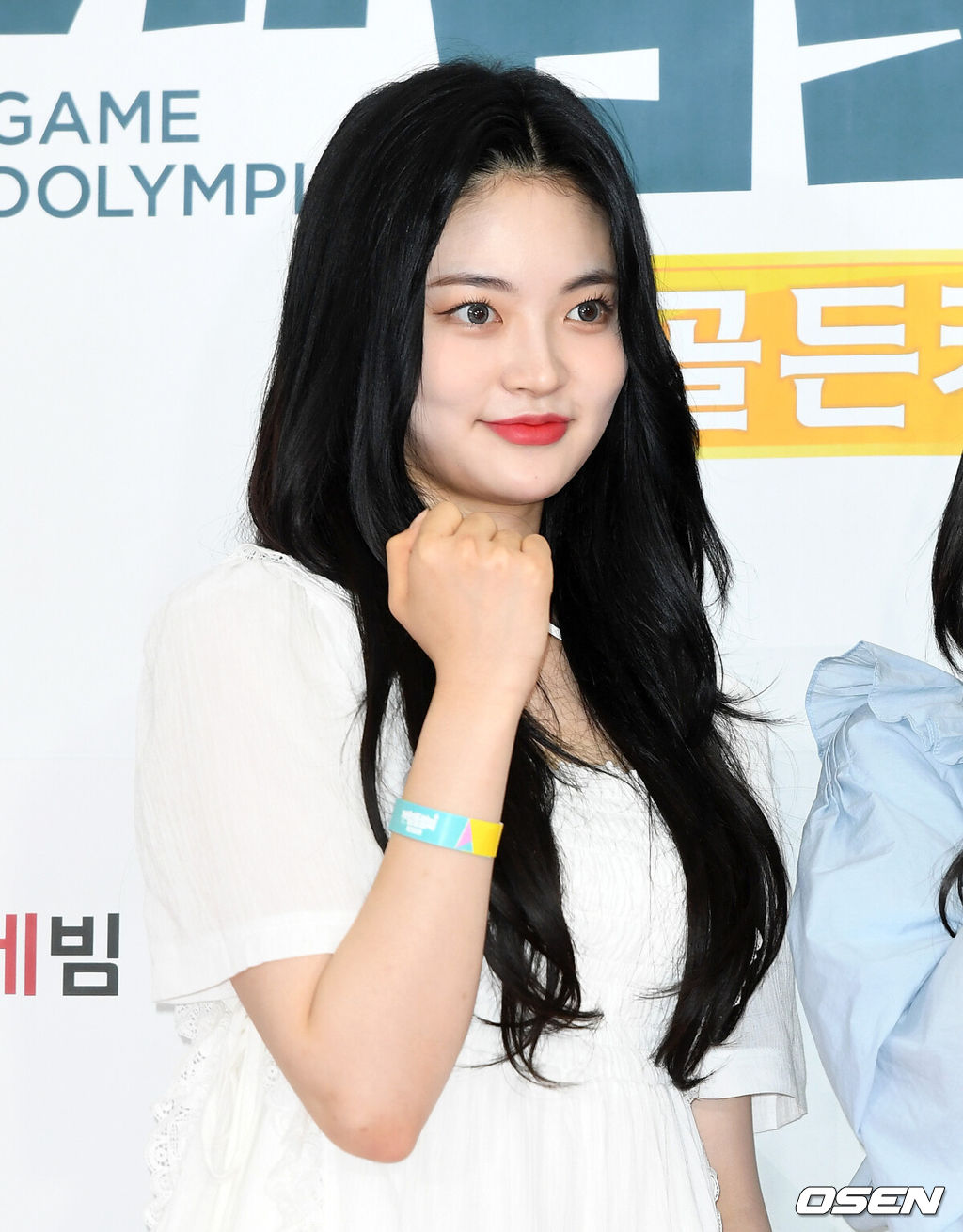 17일 오전 서울 OGN e스타디움에서 CJ ENM 게임채널 OGN 예능프로그램 ‘게임돌림픽 2019 : 골든카드’ 레드카펫 행사가 열렸다.걸그룹 다이아 솜이가 포토타임을 갖고 있다. /sunday@osen.co.kr