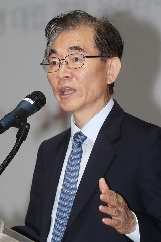 우석대의 유레카초청강의에서 김대식 전(前) 전북국제협력진흥원장이 세계정세에 대한 풍부한 경험과 통찰을 전했다. / 우석대