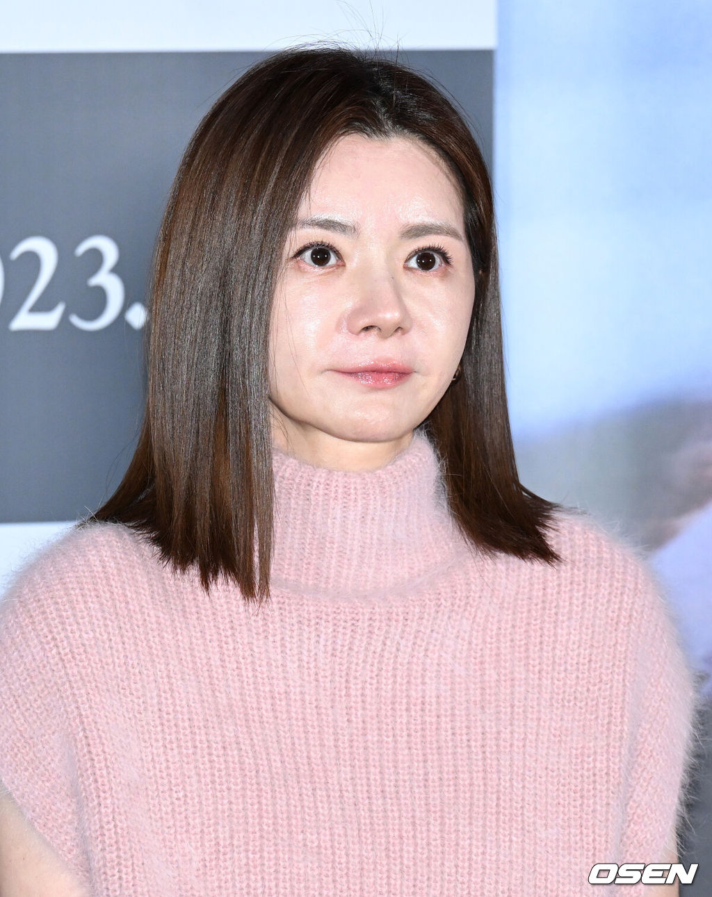 17일 오후 서울 용산구 CGV용산아이파크몰에서 영화 ‘독친’ 언론배급 시사회가 열렸다.배우 장서희가 취재진의 질문을 듣고 있다. 2023.10.17 /sunday@osen.co.kr