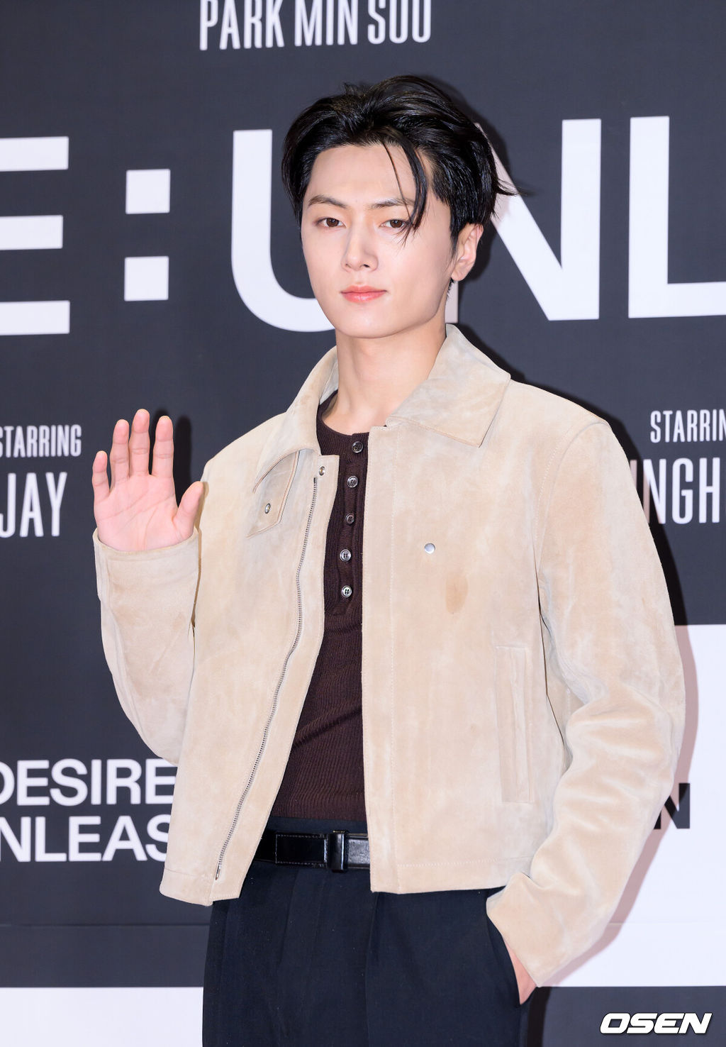 11일 오후 서울 메가박스 코엑스에서 그룹 엔하이븐의 미니 6집 ‘DESIRE : UNLEASH’의 콘셉트 시네마(DESIRE Concept Cinema) 프리미어 이벤트가 열렸다.엔하이픈은 내달 5일 미니 6집 ‘DESIRE : UNLEASH’로 7개월만에 컴백한다. ‘DESIRE : UNLEASH’는 사랑하는 너에게 느끼는 욕망을 엔하이픈만의 감정으로 전달하는 스토리를 담은 앨범이다.엔하이픈 제이가 레드카펫을 밟고 있다. 2025.05.11 /sunday@osen.co.kr