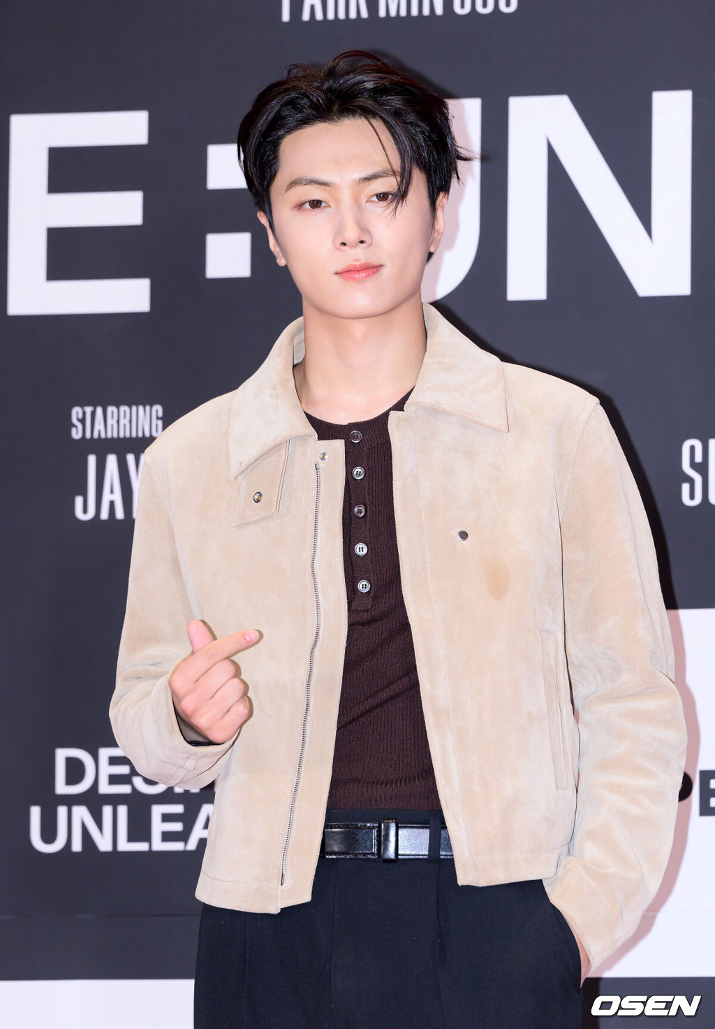 11일 오후 서울 메가박스 코엑스에서 그룹 엔하이븐의 미니 6집 ‘DESIRE : UNLEASH’의 콘셉트 시네마(DESIRE Concept Cinema) 프리미어 이벤트가 열렸다.엔하이픈은 내달 5일 미니 6집 ‘DESIRE : UNLEASH’로 7개월만에 컴백한다. ‘DESIRE : UNLEASH’는 사랑하는 너에게 느끼는 욕망을 엔하이픈만의 감정으로 전달하는 스토리를 담은 앨범이다.엔하이픈 제이가 레드카펫을 밟고 있다. 2025.05.11 /sunday@osen.co.kr