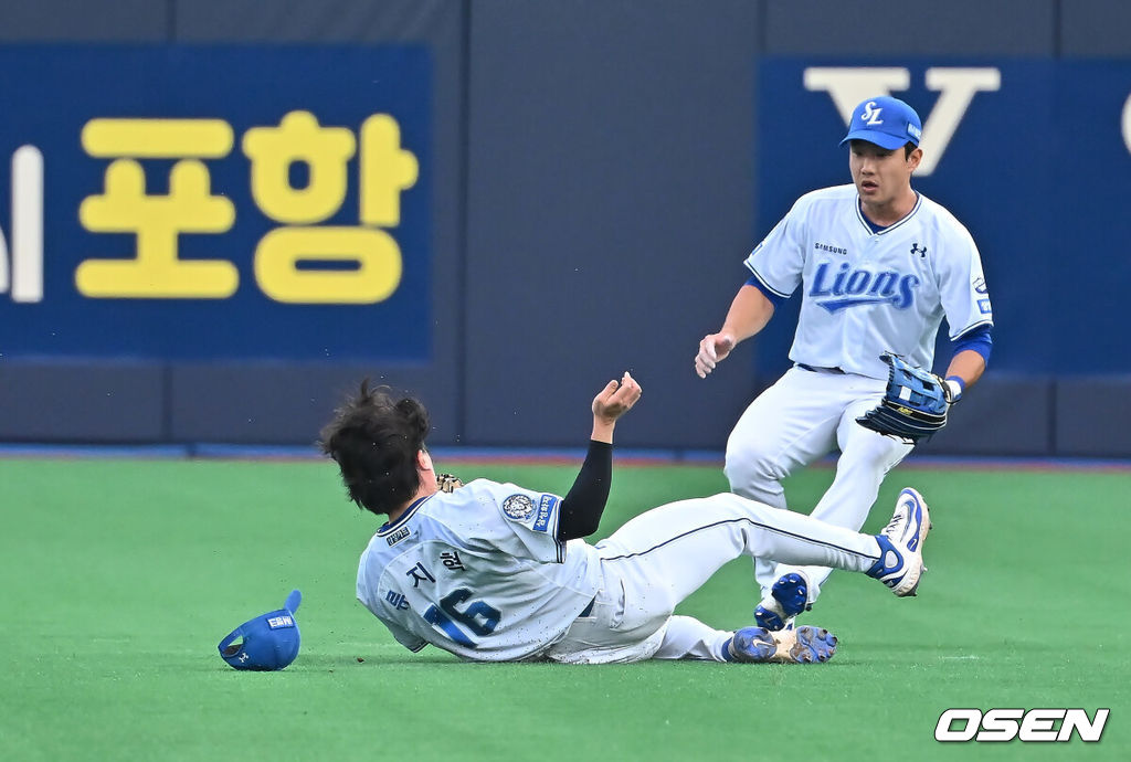 13일 포항야구장에서 2025 신한 SOL 뱅크 KBO 리그 삼성 라이온즈와 KT 위즈의 경기가 열렸다. 홈팀 삼성은 이승현이 선발로 출전하고, 방문팀 KT는 헤이수스가 선발로 출전했다.삼성 라이온즈 류지혁이 1회초 2사 1,3루 KT 위즈 장성우의 타구를 잡아내고 있다. 2025.05.13 / foto0307@osen.co.kr