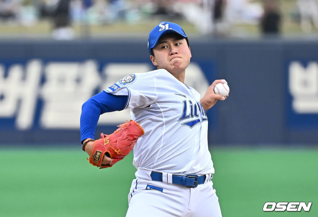 13일 포항야구장에서 2025 신한 SOL 뱅크 KBO 리그 삼성 라이온즈와 KT 위즈의 경기가 열렸다. 홈팀 삼성은 이승현이 선발로 출전하고, 방문팀 KT는 헤이수스가 선발로 출전했다.삼성 라이온즈 선발투수 이승현이 역투하고 있다. 2025.05.13 / foto0307@osen.co.kr