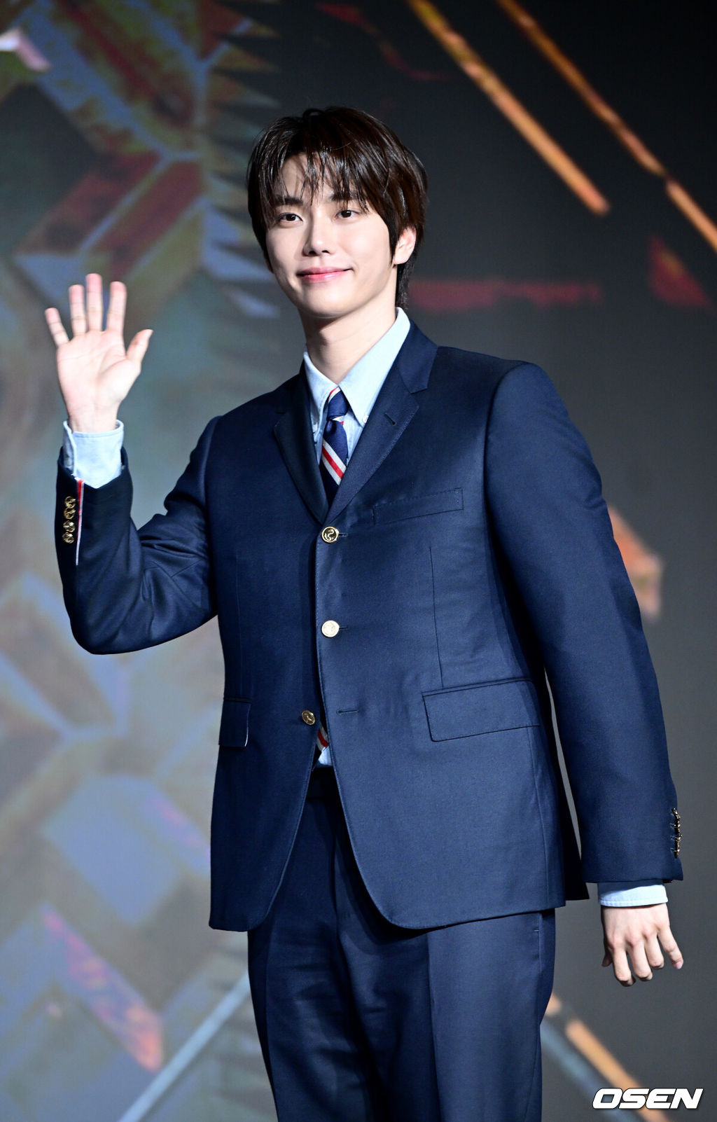 29일 오전 서울 마포동 호텔나루 엠갤러리에서 넷플릭스 ‘데블스 플랜: 데스룸’ 제작발표회가 열렸다. ‘데블스 플랜: 데스룸’은 다양한 직업군의 플레이어가 7일간 합숙하며 최고의 브레인을 가리는 두뇌 서바이벌 게임이다.인플루언서 정현규가 포토타임을 하고 있다. 2025.04.29 / dreamer@osen.co.kr