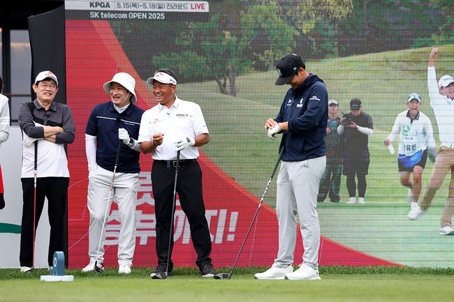 한국프로골프(KPGA) 투어 ‘SK텔레콤 오픈 2025’의 사전 행사로 개최된 제4회 ‘SK텔레콤 채리티 오픈 2025 sponsored by 아메리칸 익스프레스(이하 ‘SK텔레콤 채리티 오픈’)’가 스포츠와 연예 분야 셀럽들의 뜨거운 기부 경쟁 속에 마무리됐다. / SK텔레콤