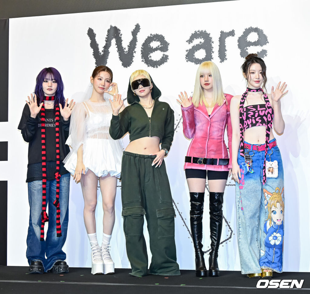 19일 오후 서울 역삼동 조선팰리스 강남에서 아이들 미니 8집 'We are' 기자간담회가 열렸다.'We are'에는 타이틀곡 'Good Thing', 선공개곡 'Girlfriend'를 비롯해 'Love Tease', 'Chain', 'Unstoppable', '그래도 돼요' 등 총 여섯 개의 트랙이 수록됐다. '우리'로 새로운 시작을 알리는 앨범답게 아이들 멤버 전원이 참여해 의미를 더했다.아이들이 포즈를 취하고 있다. 2025.05.19 /jpnews@osen.co.kr