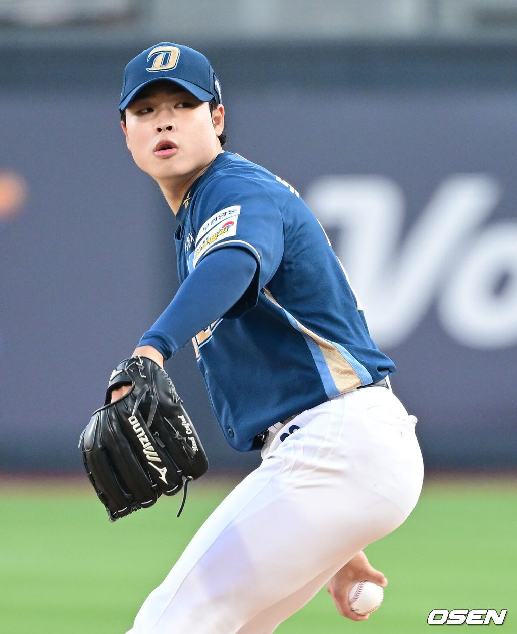 7일 경기도 수원 KT위즈파크에서 ‘2025 신한 SOL Bank KBO리그’ KT 위즈와 NC 다이노스의 경기가 열렸다.홈팀 KT는 소형준, 방문팀 NC는 목지훈을 선발로 내세웠다.1회말 NC 선발 목지훈이 힘차게 공을 뿌리고 있다. 2025.05.07 / dreamer@osen.co.kr