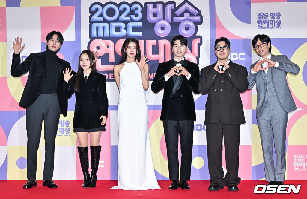 29일 오후 서울 상암동 상암 MBC에서 2023 방송연예대상 시상식이 진행됐다.놀면 뭐하니? 출연진들이 포즈를 취하고 있다. 2023.12.29 / soul1014@osen.co.kr