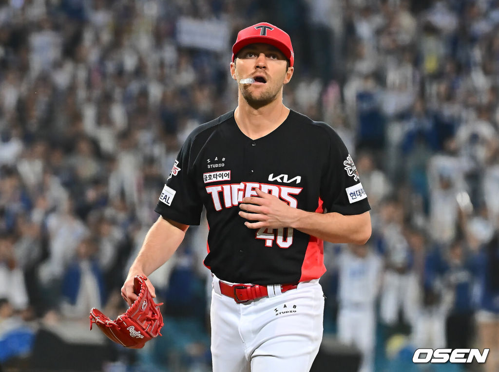23일 대구삼성라이온즈파크에서 2025 신한 SOL 뱅크 KBO 리그 삼성 라이온즈와 KIA 타이거즈의 경기가 열렸다. 홈팀 삼성은 황동재가, 방문팀 KIA는 네일이 선발 출전했다. KIA 타이거즈 네일이 7회말 교체되고 있다. 2025.05.23 / foto0307@osen.co.kr