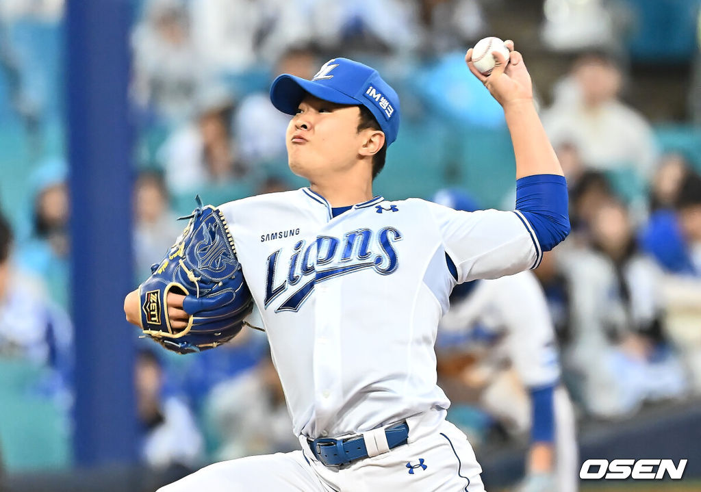 24일 대구삼성라이온즈파크에서 2025 신한 SOL 뱅크 KBO 리그 삼성 라이온즈와 KIA 타이거즈의 경기가 열렸다. 홈팀 삼성은 이승현이, 방문팀 KIA는 김도현이 선발 출전했다. 삼성 라이온즈 이승민이 역투하고 있다. 2025.05.24 / foto0307@osen.co.kr