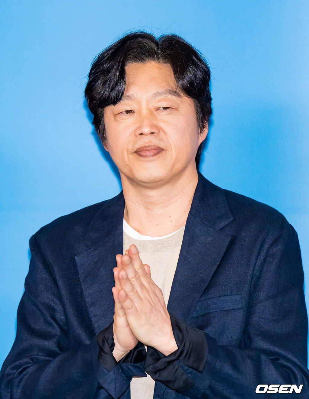 26일 오후 서울 용산아이파크몰 내 CGV 용산에서 영화 '하이파이브'(감독 강형철) 언론시사회가 진행됐다.배우 이재인과 안재홍, 라미란 등이 출연하는 영화 '하이파이브'는 장기이식으로 우연히 각기 다른 초능력을 얻게 된 다섯 명이 그들의 능력을 탐하는 자들과 만나 벌어지는 이야기를 그린 코믹 액션 활극으로 오는 30일 개봉된다.배우 김희원이 질문을 듣고 있다. 2025.05.26 / soul1014@osen.co.kr