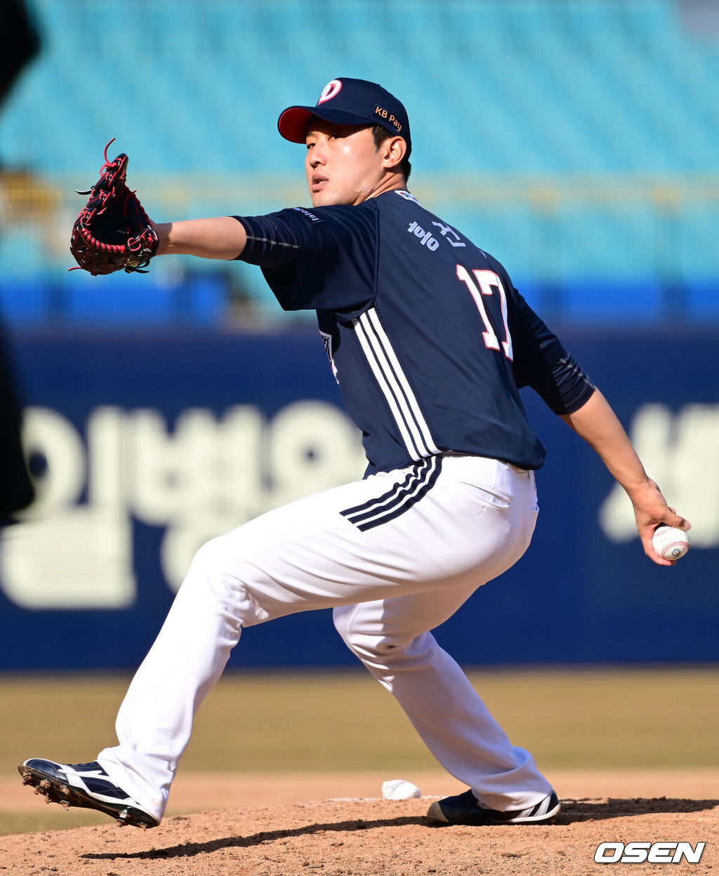 두산 베어스 홍건희. 2025.03.11/ ksl0919@osen.co.kr