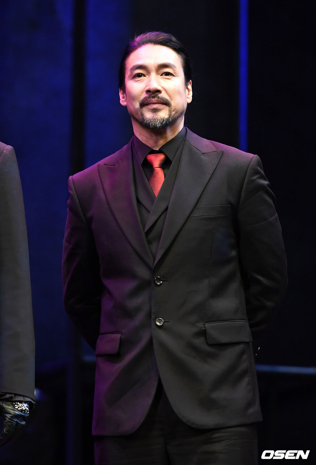 31일 오후 서울 송파구 올림픽공원 우리금융아트홀에서 뮤지컬 ‘잭더리퍼’ 프레스콜이 열렸다배우 신성우가 포토타임을 갖고 있다./sunday@osen.co.kr