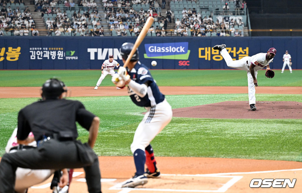 KBO 복귀전에서 친정팀 상대한 알칸타라