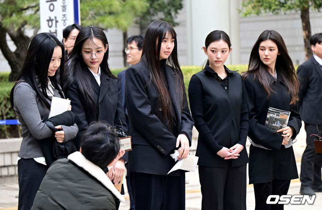 &apos;독자활동 금지&apos; 뉴진스, 재판부 합의 권유도 거절..“돌아올 수 없는 강 건너”
