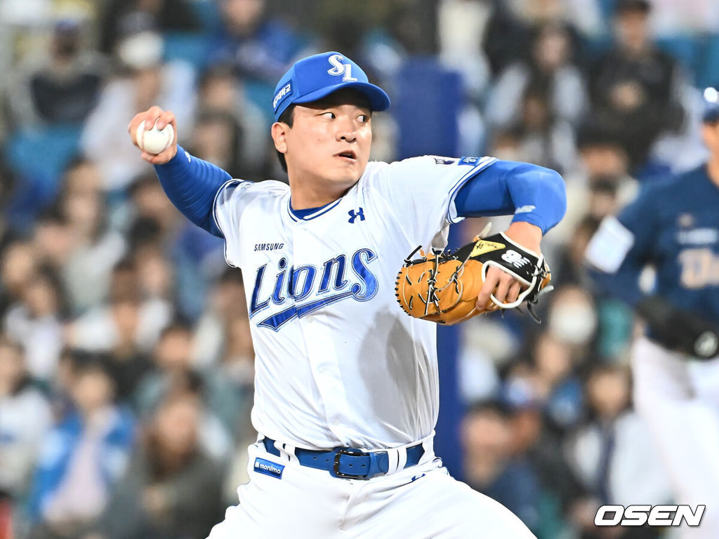 25일 대구삼성라이온즈파크에서 2025 신한 SOL 뱅크 KBO 리그 삼성 라이온즈와 NC 다이노스의 경기가 열렸다. 홈팀 삼성은 최원태가, 방문팀 NC는 최성영이 선발 출전했다. 삼성 라이온즈 이재희가 역투하고 있다. 2025.03.25 / foto0307@osen.co.kr