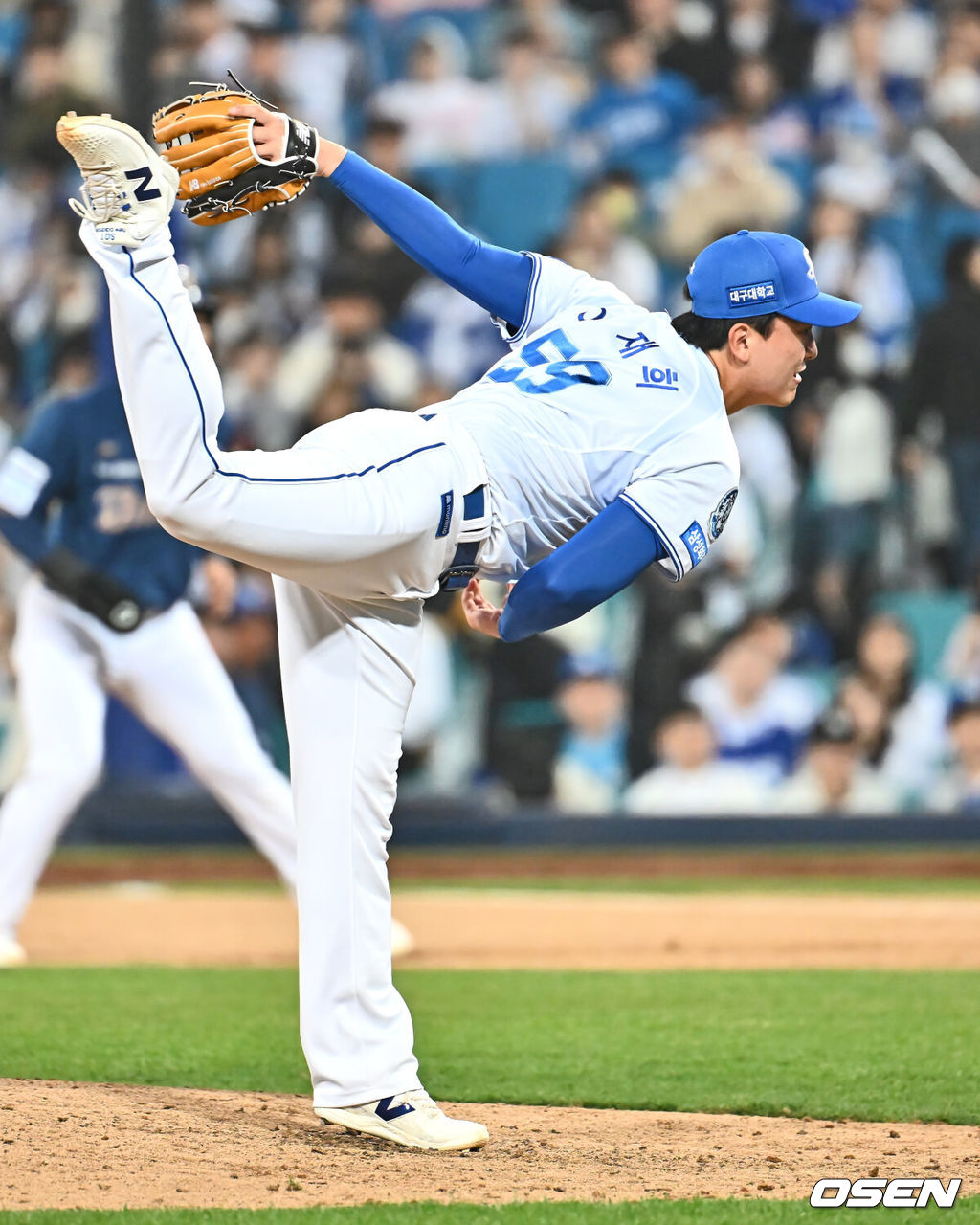 25일 대구삼성라이온즈파크에서 2025 신한 SOL 뱅크 KBO 리그 삼성 라이온즈와 NC 다이노스의 경기가 열렸다. 홈팀 삼성은 최원태가, 방문팀 NC는 최성영이 선발 출전했다. 삼성 라이온즈 이재희가 역투하고 있다. 2025.03.25 / foto0307@osen.co.kr