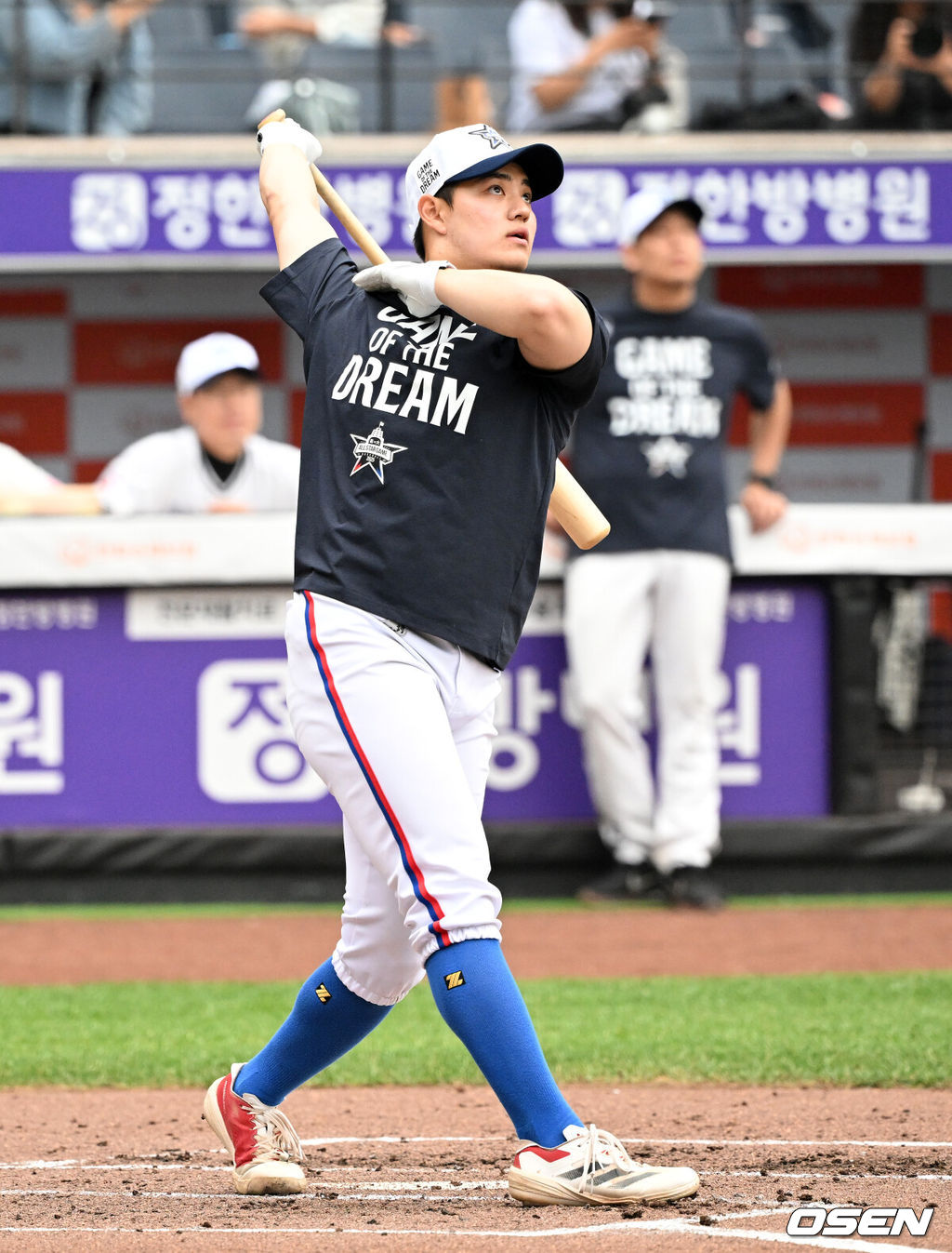 2일 오후 대전 한화생명볼파크에서 ‘제3회 한화이글스배 고교vs대학 올스타전’이 열렸다.올해로 3회째를 맞는 한화이글스배 고교vs대학 올스타전은 한화 구단과 KBSA가 공동으로 주최하는 이벤트 경기다.동의과학대 엄지민이 홈런레이스 결승전 경기를 하고 있다. 2025.06.02 /sunday@osen.co.kr