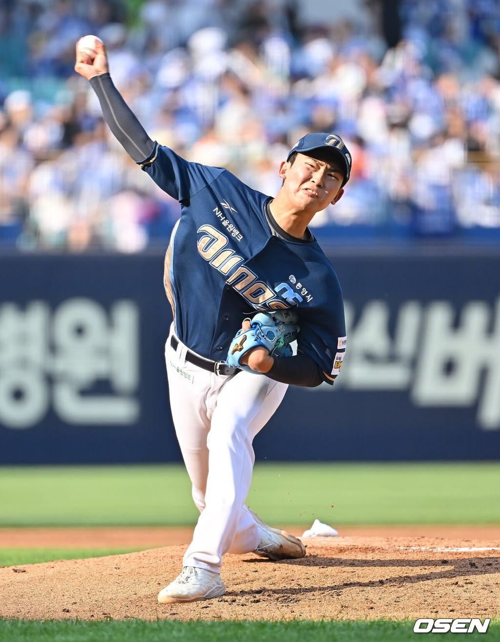 8일 대구삼성라이온즈파크에서 2025 신한 SOL 뱅크 KBO 리그 삼성 라이온즈와 NC 다이노스의 경기가 열렸다. 홈팀 삼성은 후라도가, 방문팀 NC는 신영우가 선발 출전했다. NC 다이노스 선발 투수 신영우가 역투하고 있다. 2025.06.08 / foto0307@osen.co.kr