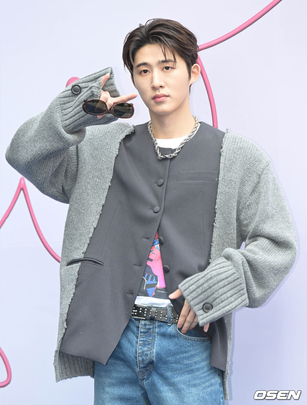  15일 서울 중구 동대문디자인플라자(DDP)에서 2023 F/W 서울패션위크 얼킨(ul:kin) 컬렉션 포토콜 행사가 열렸다.가수 비아이가 포즈를 취하고 있다.  2023.03.15 /cej@osen.co.kr