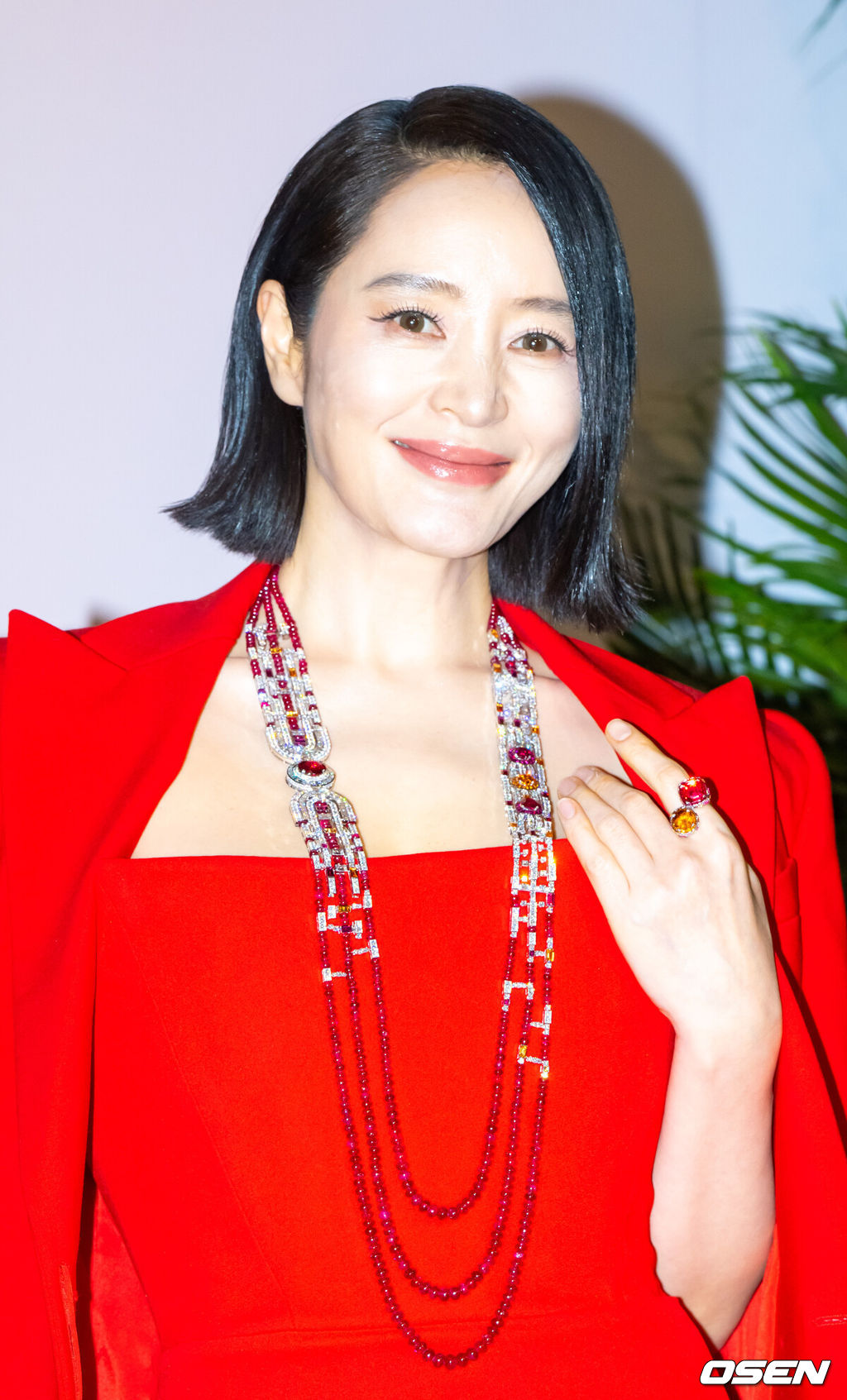 13일 오후 조선 팰리스 서울 강남에서 2025 무슈 프레드 아이디얼 라이트 하이주얼리 이벤트 셀럽 포토콜 행사가 진행됐다.이날 행사에는 BTS 진 (브랜드 앰배서더)과 김혜수, 차승원, 이성경, 박세리, 오상욱이 참석했다.김혜수가 입장하고 있다   2025.03.13   / soul1014@osen.co.kr