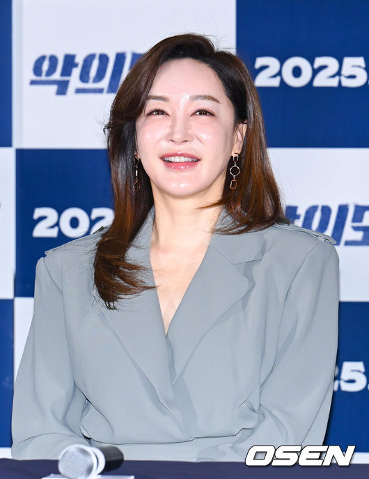 12일 오후 서울 용산구 한강대로 CGV 용산아이파크몰에서 영화 '악의도시' 언론시사회가 열렸다.