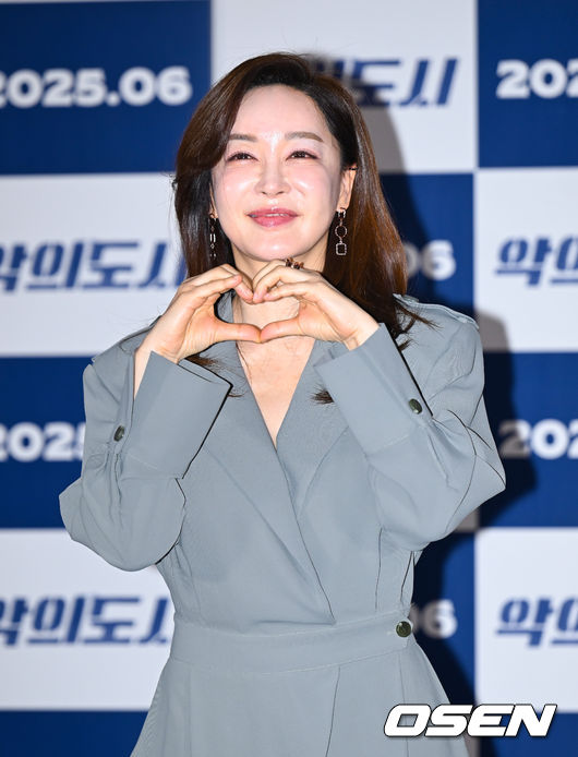 12일 오후 서울 용산구 한강대로 CGV 용산아이파크몰에서 영화 '악의도시' 언론시사회가 열렸다.